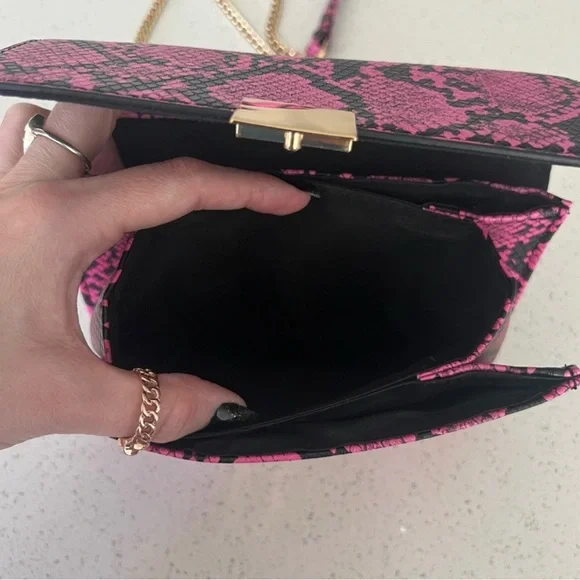 Olivia Miller crossbody - Picture 4 of 6